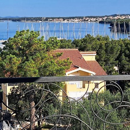Oleandra Apartments Drage Bagian luar foto